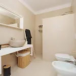 Villa White House - Con Jacuzzi E Posto Auto *