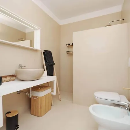 Villa White House - Con Jacuzzi E Posto Auto *