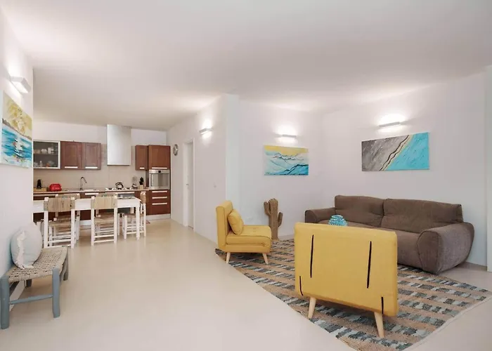 White House - Con Jacuzzi E Posto Auto Otranto