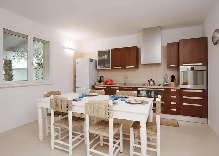 Vila White House - Con Jacuzzi E Posto Auto