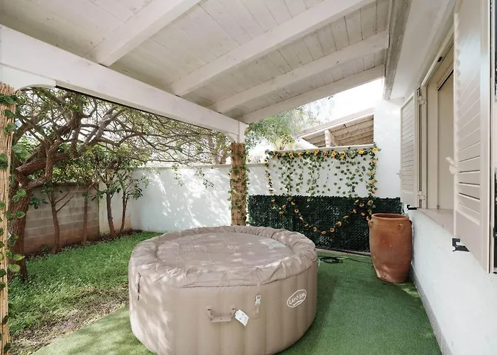 Vila White House - Con Jacuzzi E Posto Auto Otranto