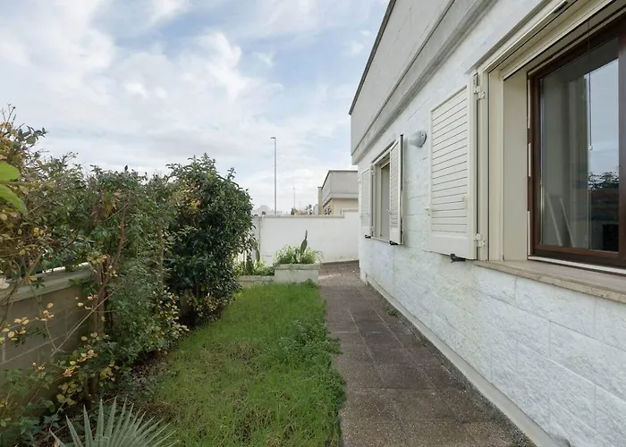 Vila White House - Con Jacuzzi E Posto Auto