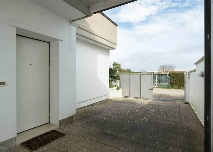 White House - Con Jacuzzi E Posto Auto *