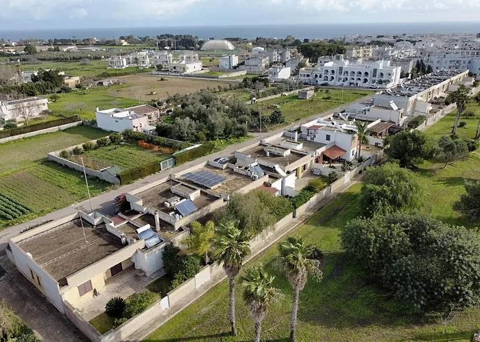 Vila White House - Con Jacuzzi E Posto Auto